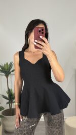 Top peplum preto