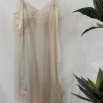 Vestido/Túnica creme com renda - Lumina