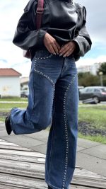 Calças de ganga com tachas - Image 7