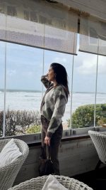 Cardigan losangos castanho e verde