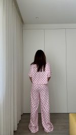 Conjunto rosa bolinhas castanhas - Image 8