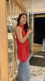 Top assimétrico vermelho