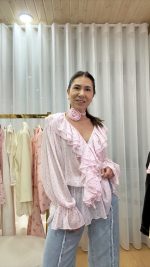 Blusa rosa pintinhas pretas - Image 5
