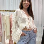Blusa folhos creme