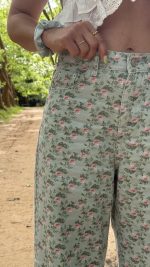 Jeans padrão flores - MOCHY - Image 2