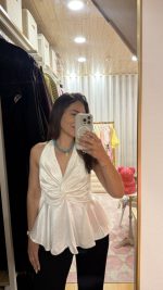 Top acetinado branco