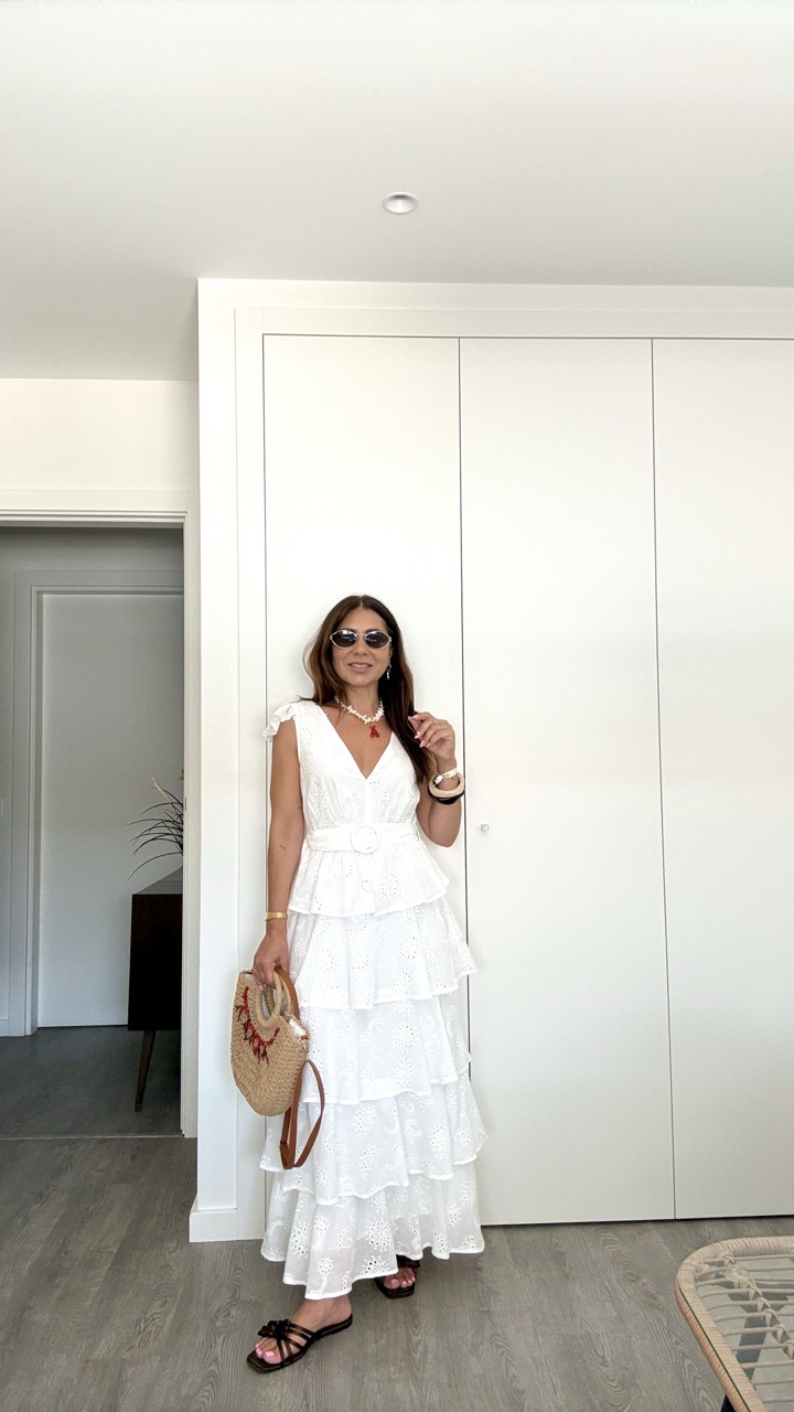 IMG_8495 – grande Vestido branco bordado inglês - Image 1