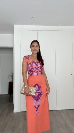 Conjunto saia e top laranja bordados roxos - Image 4