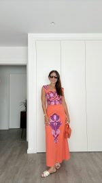 Conjunto saia e top laranja bordados roxos - Image 5