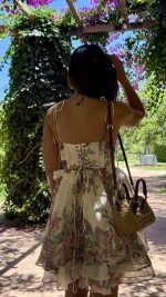 Vestido curto folhos - Image 7